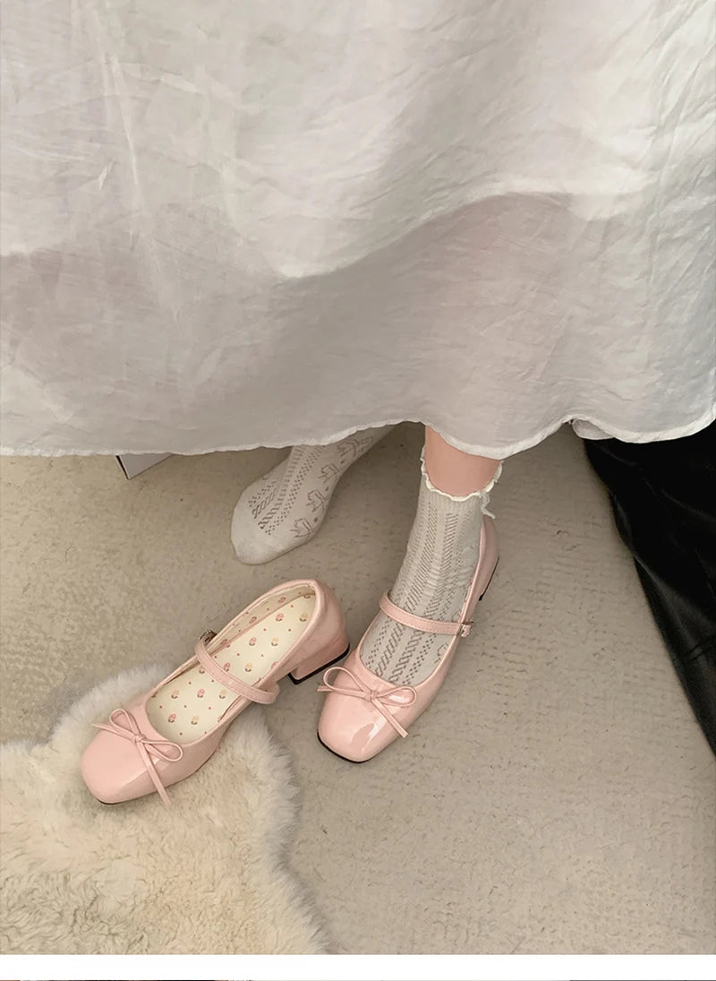 Aiertu  -  Patent Leather Women Mary Jane Shoes Fashion Shallow Butterfly-knot Shoes Spring Autumn Wedding Party Shoes Aiertu