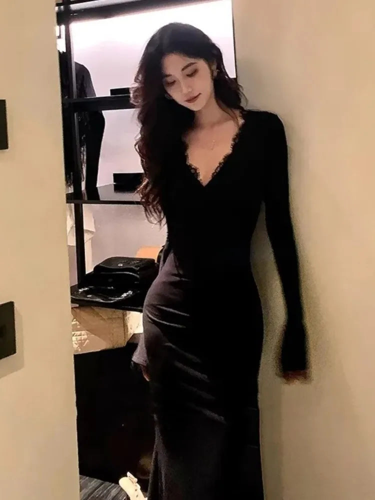 Aiertu  -  Elegant Black Lace Mermaid Dress for Women V-neck Long Sleeve Party Prom Robe Autumn Slim Evening Vestidos Mujer Fashion Clothes Aiertu