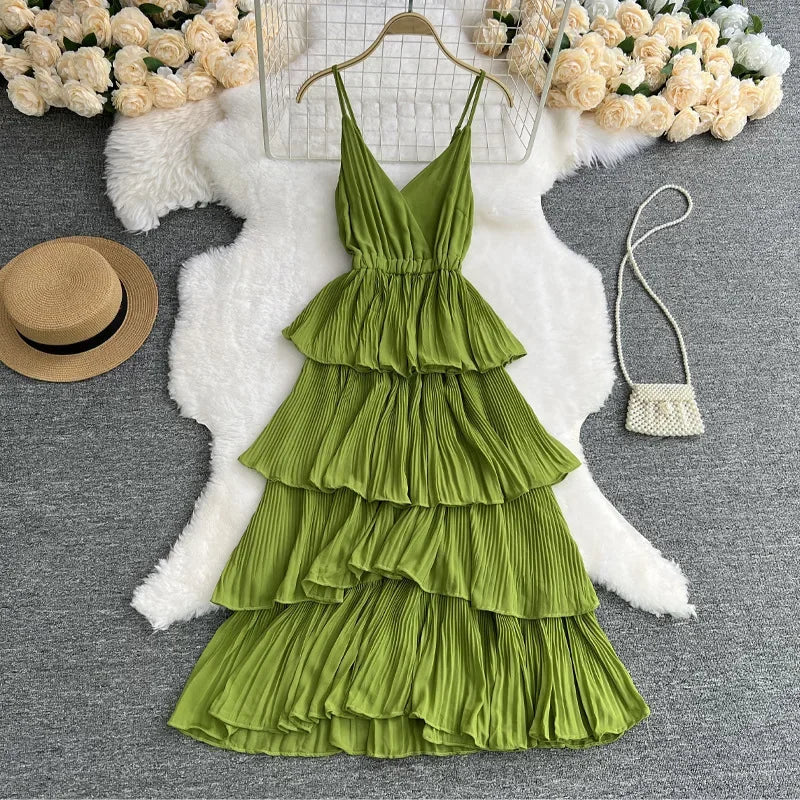 Aiertu  -  Travel Vacation Beach Dress Women's Solid Color Halter Pleated Cake Dress Aiertu