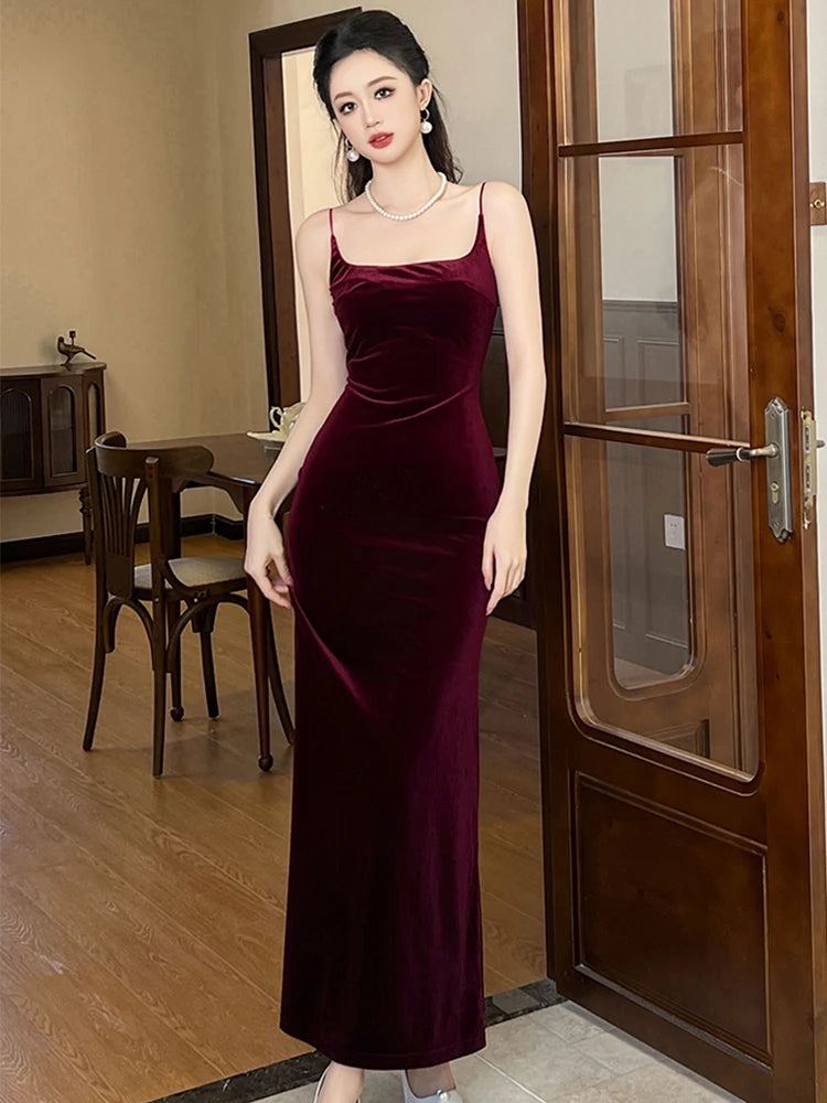 Aiertu prom dresses 2025 Elegant Annual Meeting Long Dress Women French Wine Red Black Velvet Strap Backless Slit Maxi Robe Femme Bottom Party Vestidos Aiertu