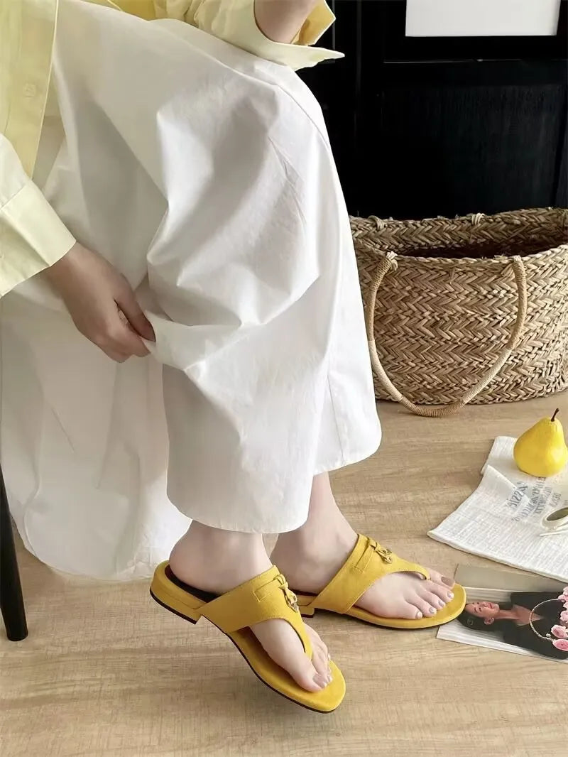 Aiertu  -  Summer New Fashion Versatile Flat Toe Flip-flops Women's Outdoor Holiday Beach Shoes Casual Sandals Aiertu