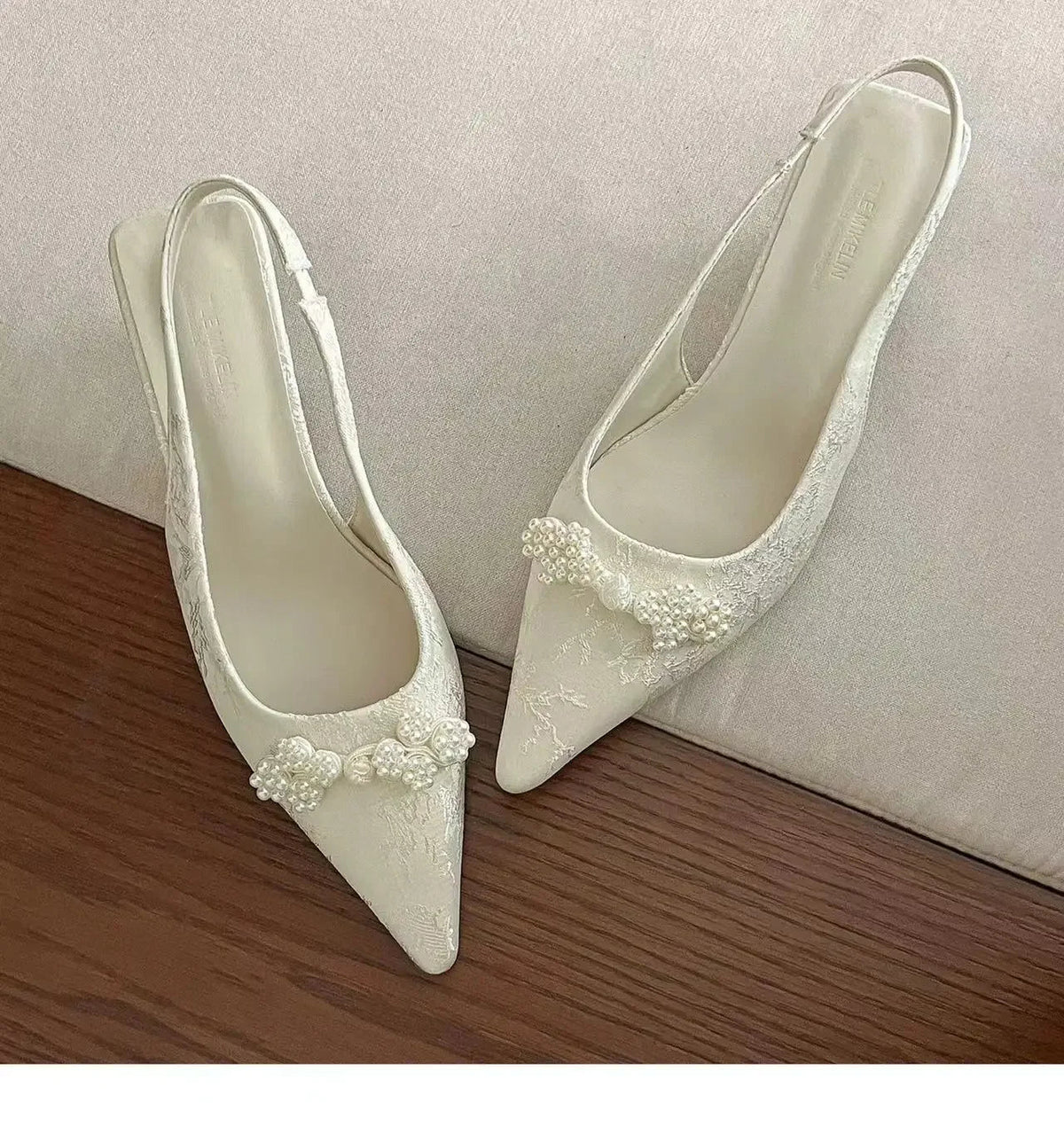 Aiertu  -  Chinese White Pearl High Heel Sandals Women Spring and Summer Jacquard Satin Pointed After Empty Sandals Spring New Aiertu