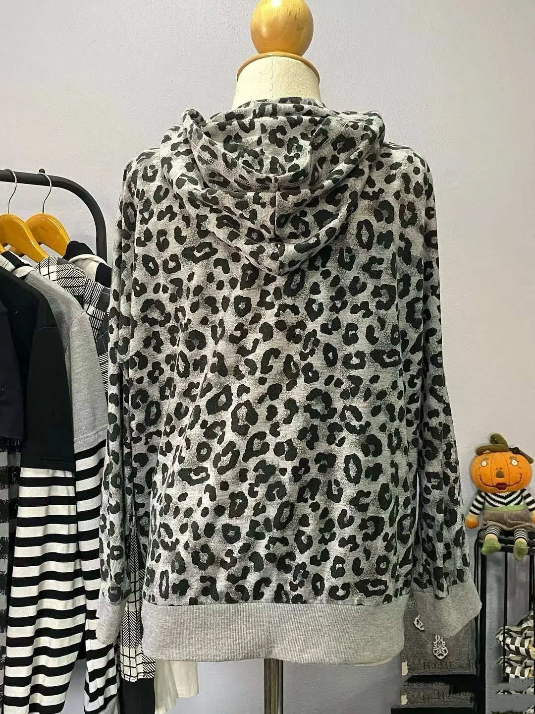 Aiertu  -  American Style Retro Hot Girl Leopard Full Printed Zip Up Hoodies Women's Retro Casual Sweatshirts Loose Autumn\winter Jackets Aiertu