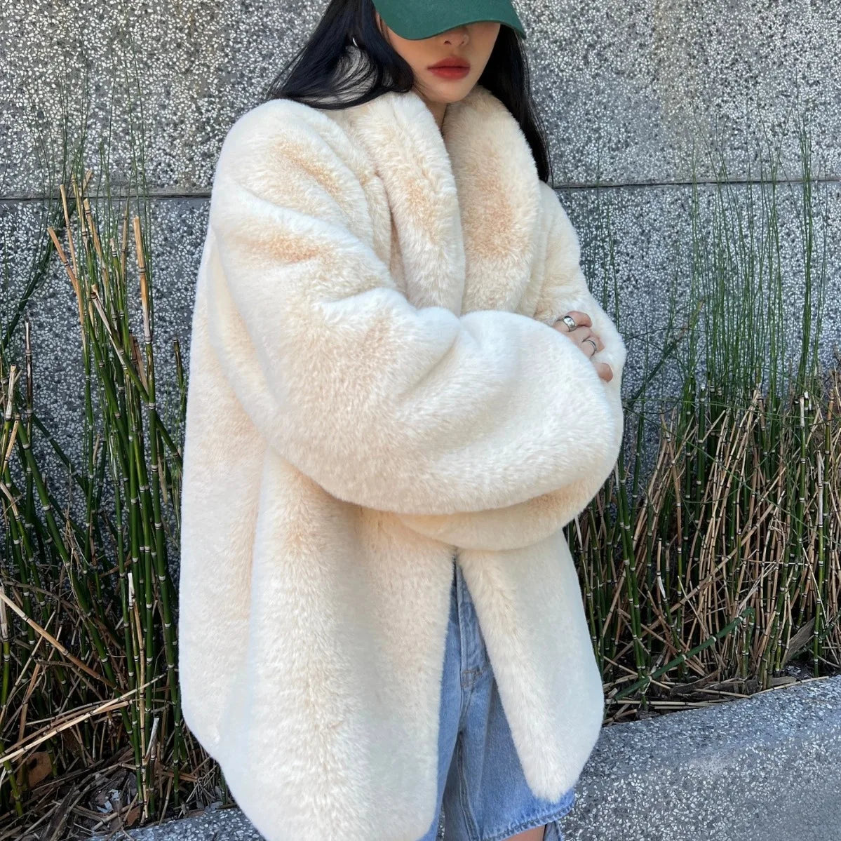 Aiertu  -  Winter Coats for Women Luxury Faux Fur Coat Women Vintage Fluffy Jacket Chic Loose Fur Coats Outerwears Puffer Jacket Women Aiertu