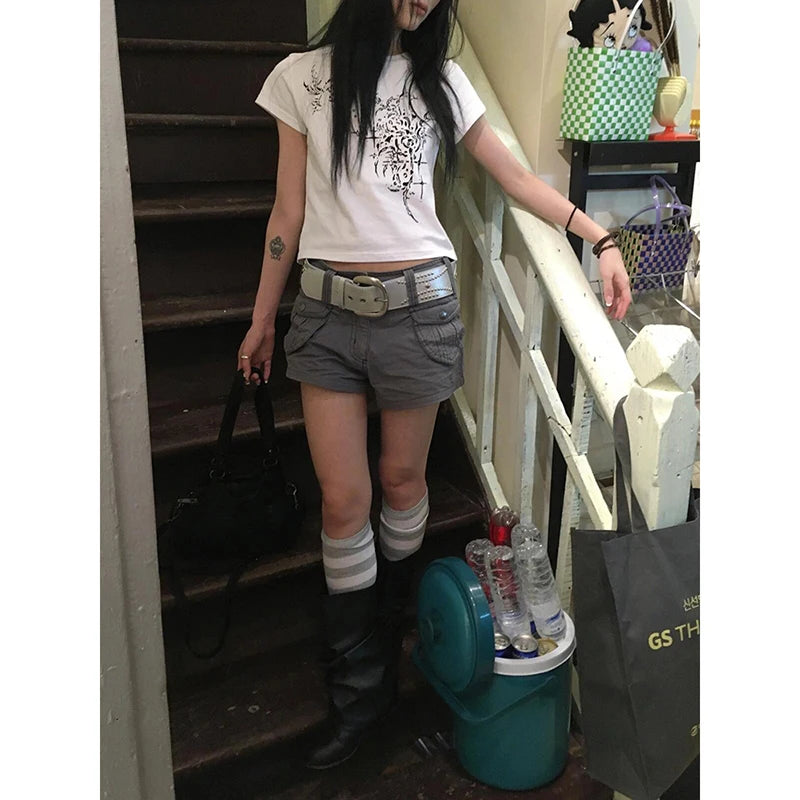 Aiertu  -  Women's Gray Shorts Cargo Pocket Y2K Sexy Harajuku Street 2000s Style Aesthetics Shorts Pants Vintage 2025 Summer Clothing Aiertu