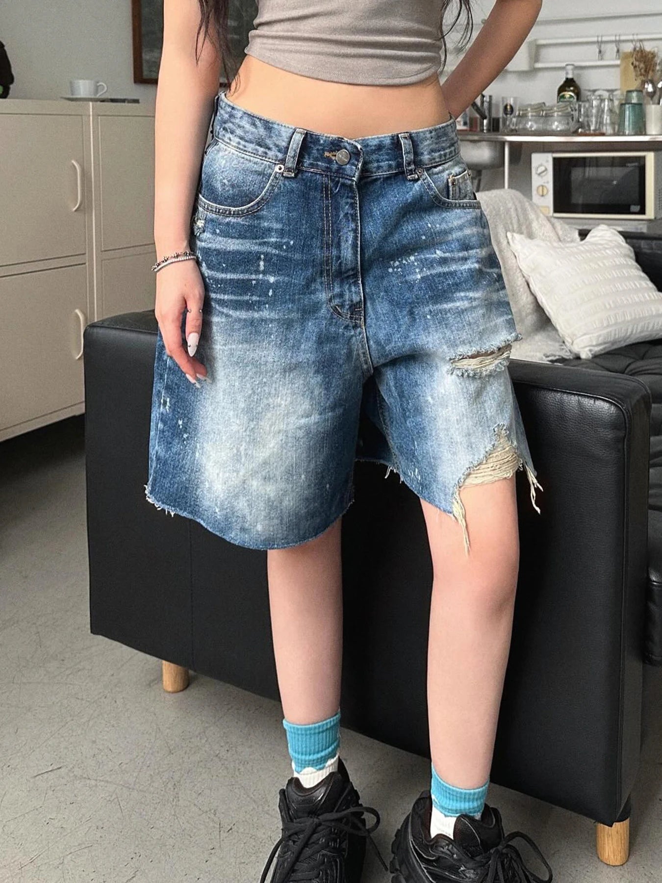Aiertu  -  Distressed Ripped Denim Pants Summer Casual Low Rise Loose Wide Leg Midi Pants for Women Streetwear Short Denim Trousers Aiertu
