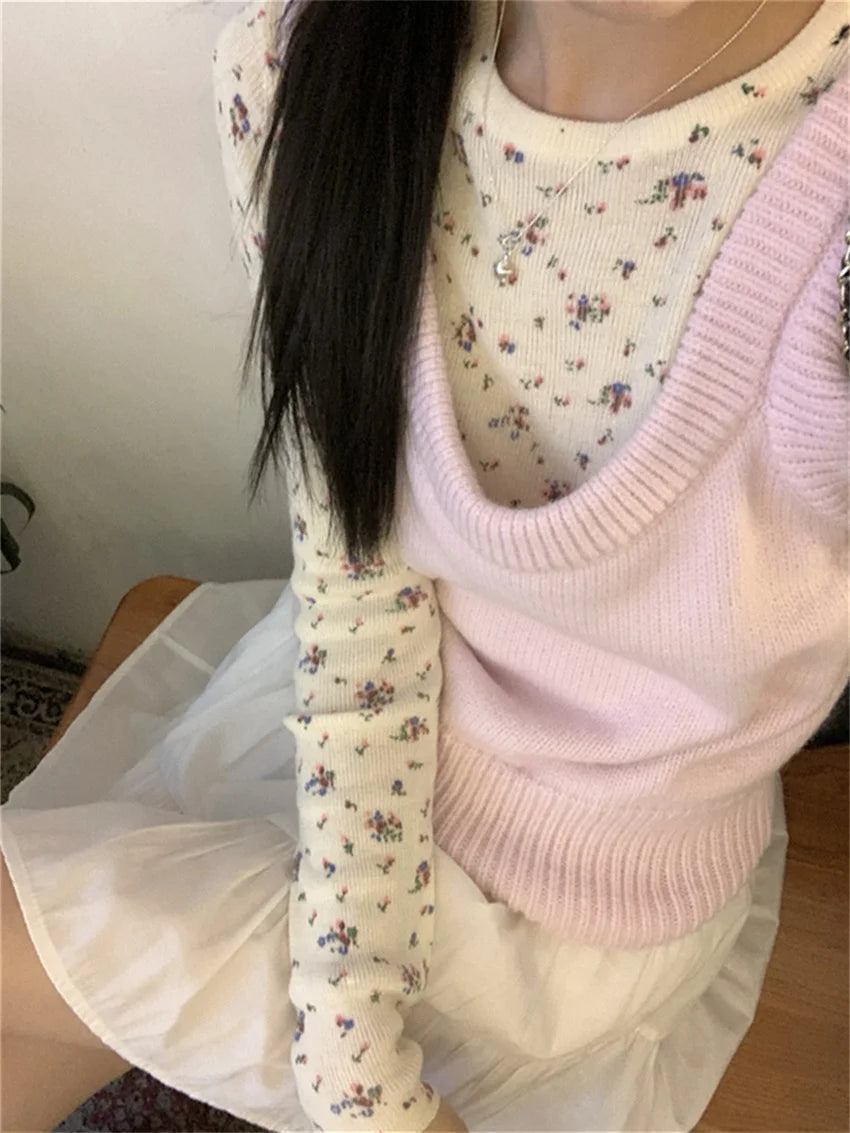 Aiertu  -  Slim Office Lady T-Shirts Women Florals New Knitted Vest Elegant 2026 Sweet Vintage Spring Gentle All Match Tees Aiertu