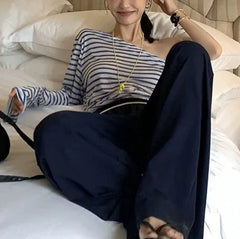 Aiertu  -  Blue and white striped sexy shoulder T-shirt women's summer thin design loose and thin versatile top Aiertu