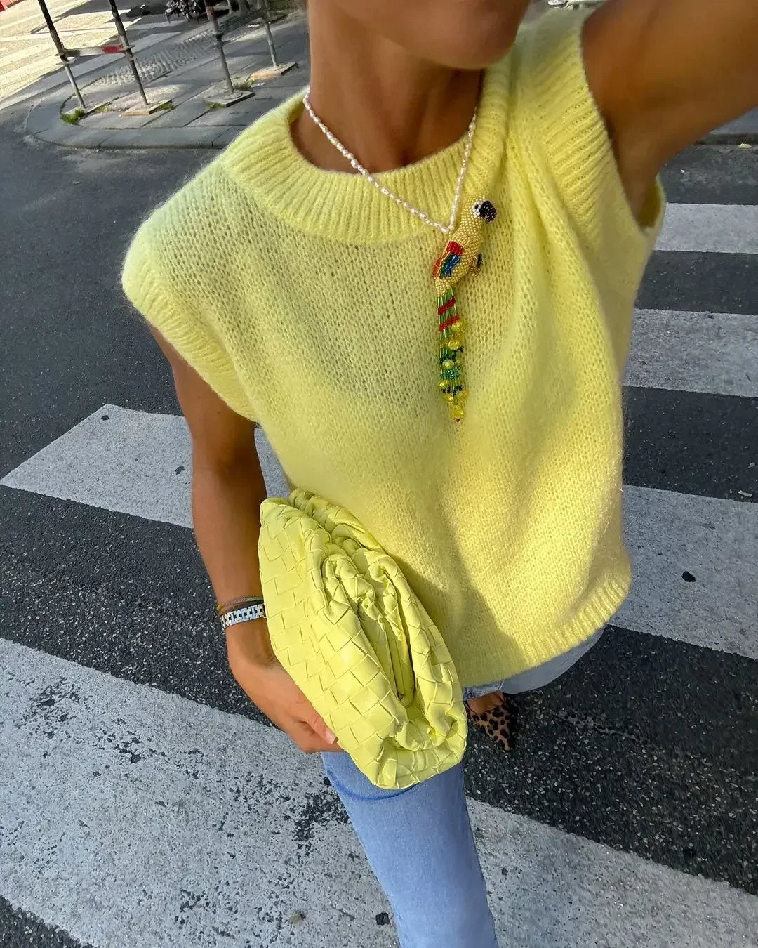 Aiertu  -  Casual Sleeveless Loose Knitted Pullover Tops Elegant Yellow O-neck Vests Women 2026 Autumn Female Commuting Jumper Sweaters Aiertu