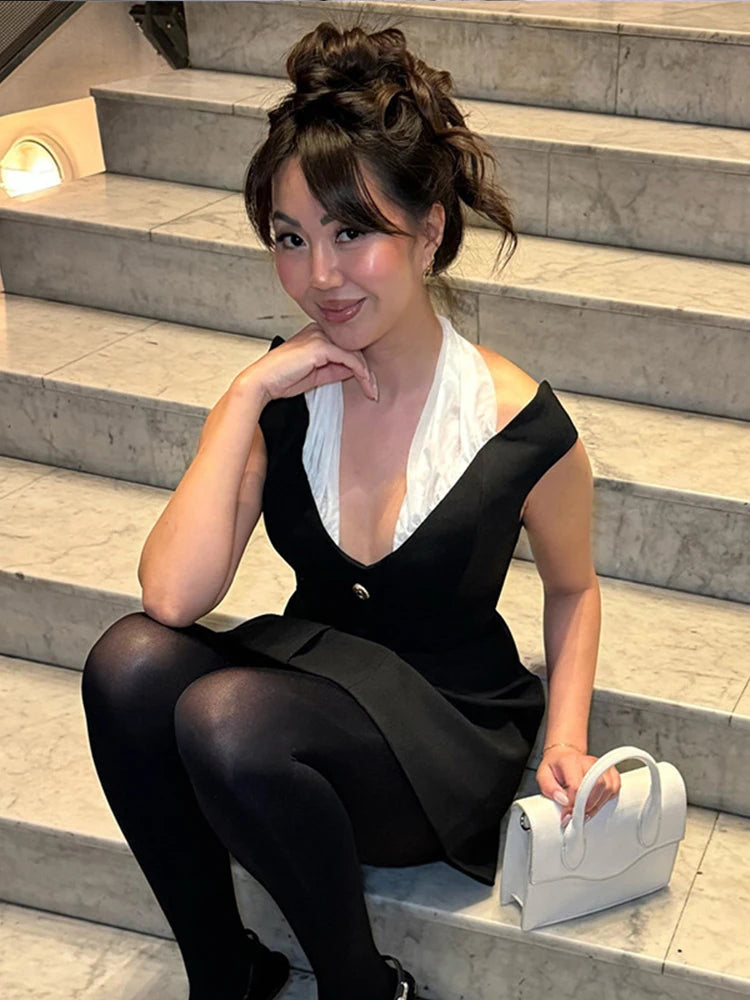 Aiertu  -  Black White Contrast Single Breasted Sleeveless Dress Women Fashion Off Shoulder Bodycon Halter Dresses Autumn Sexy Party Robes Aiertu