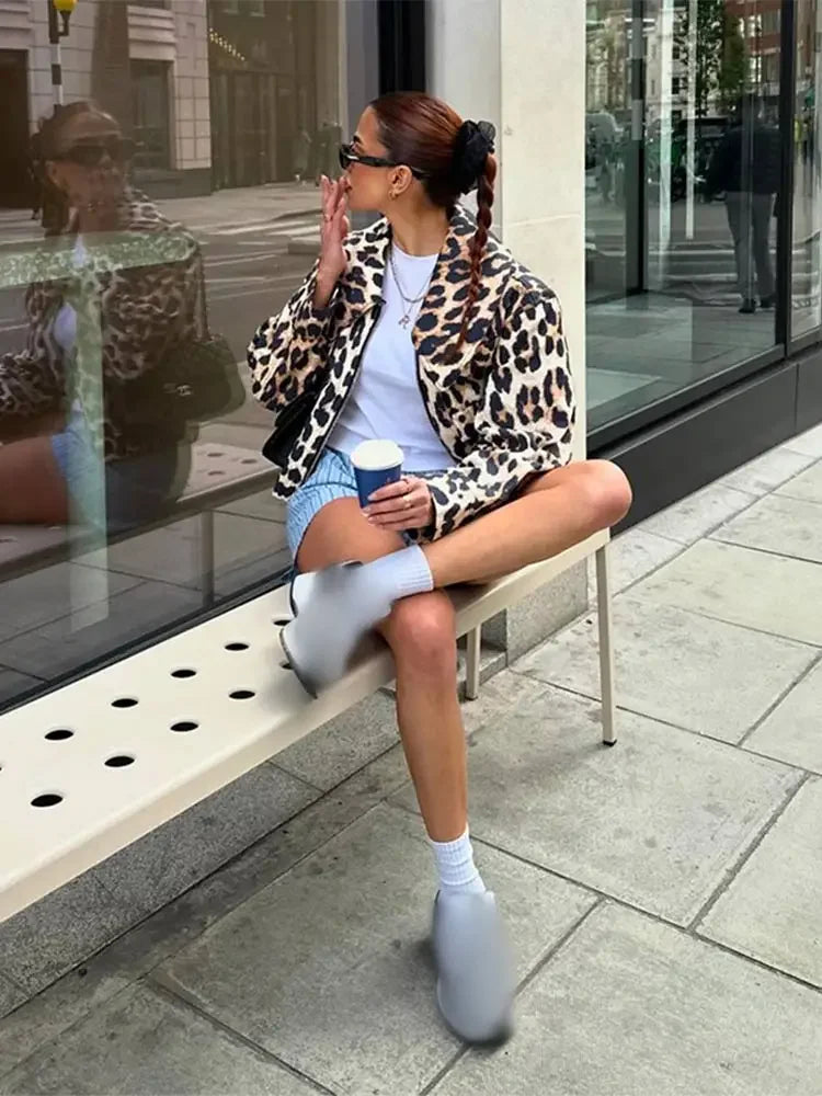 Aiertu  -  Women Casual Leopard Print Bomber Jacket Elegant Lapel Long Sleeves Zipper Pockets Loose Coat 2026 Autumn Lady High Streetwewar Aiertu