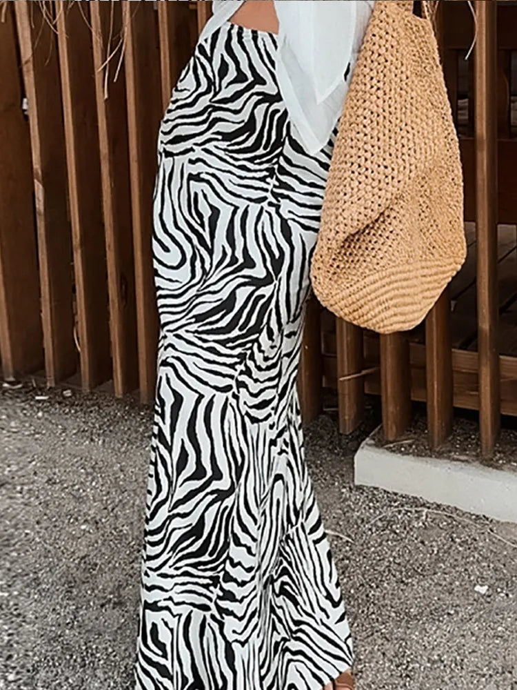 Aiertu  -  Fashion Black Stripe Print Long Skirt For Women Causal Loose High Waist Streetwear 2026 New Lady Vocation Holidays Beach Skirts Aiertu
