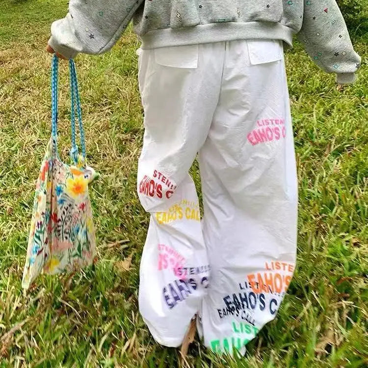 Aiertu  -  Summer new dopamine letter design sports wide-leg paratrooper pants American retro beach mopping trousers Aiertu