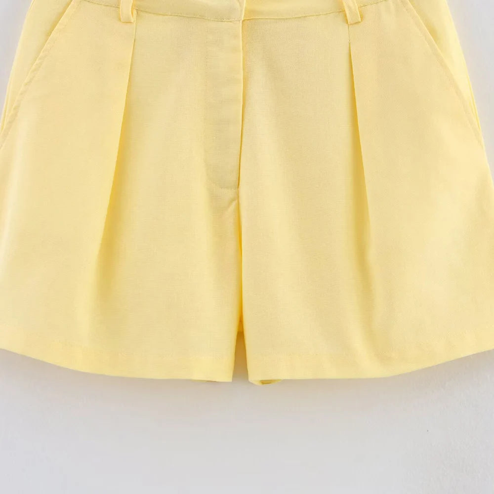 Aiertu  -  Age Reduction Light Yellow Round Neck Sleeveless Short Vest Pleated Design Short Pants Women Suit Set ZATT 2025 Summer New Aiertu