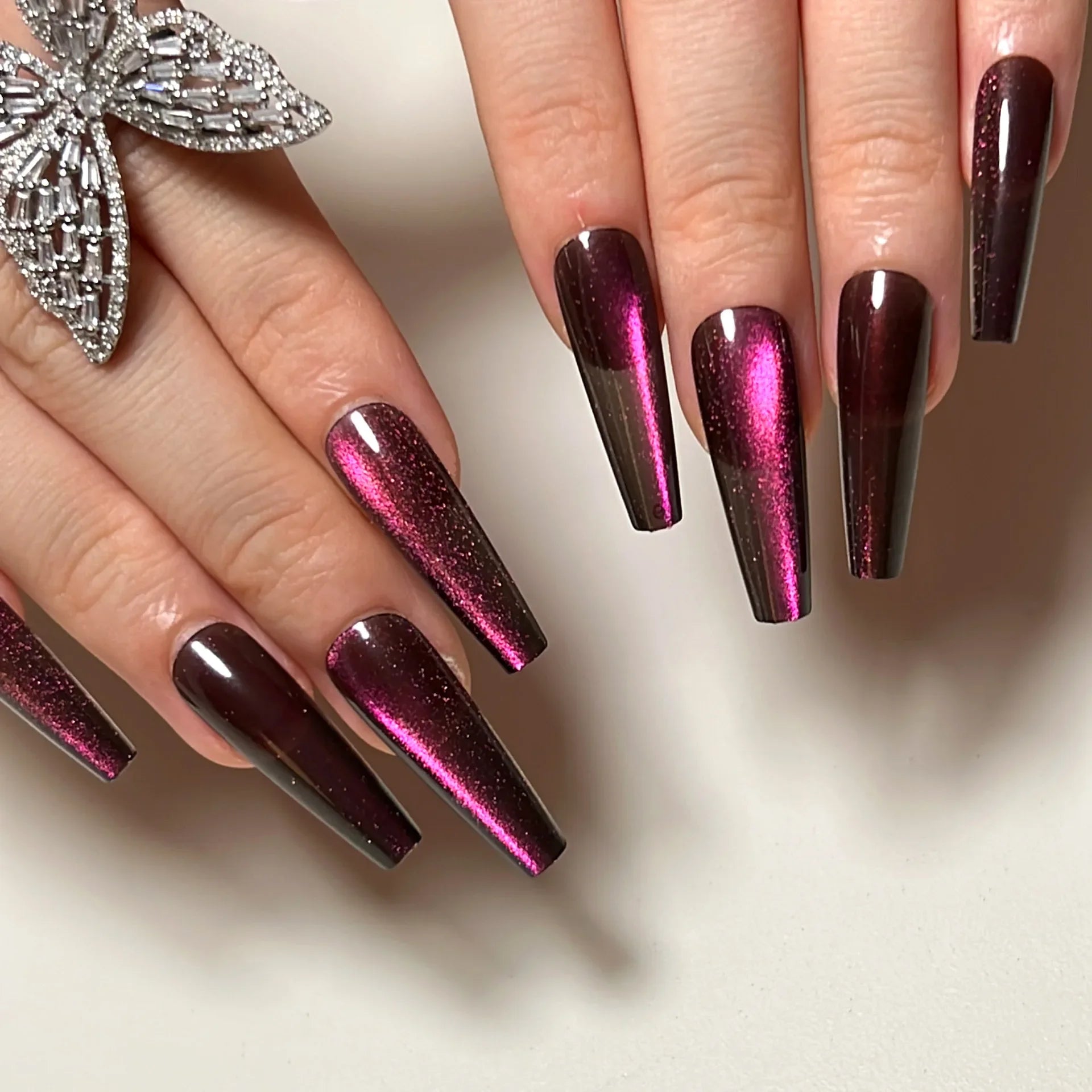 Aiertu Cat Eye Long Ballet Fake Nail Glitter Powder Raspberry Purple Blue Wearable Full Cover Finished False Art Nail Tip Press on Nail Aiertu