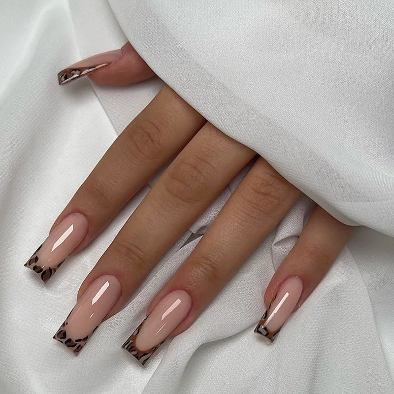 Aiertu Pink French Style Fake Nails 3D Bowknot Designs Short Square Press on Nails Sweet Korean Fashion False Nails for Women and Girls Aiertu