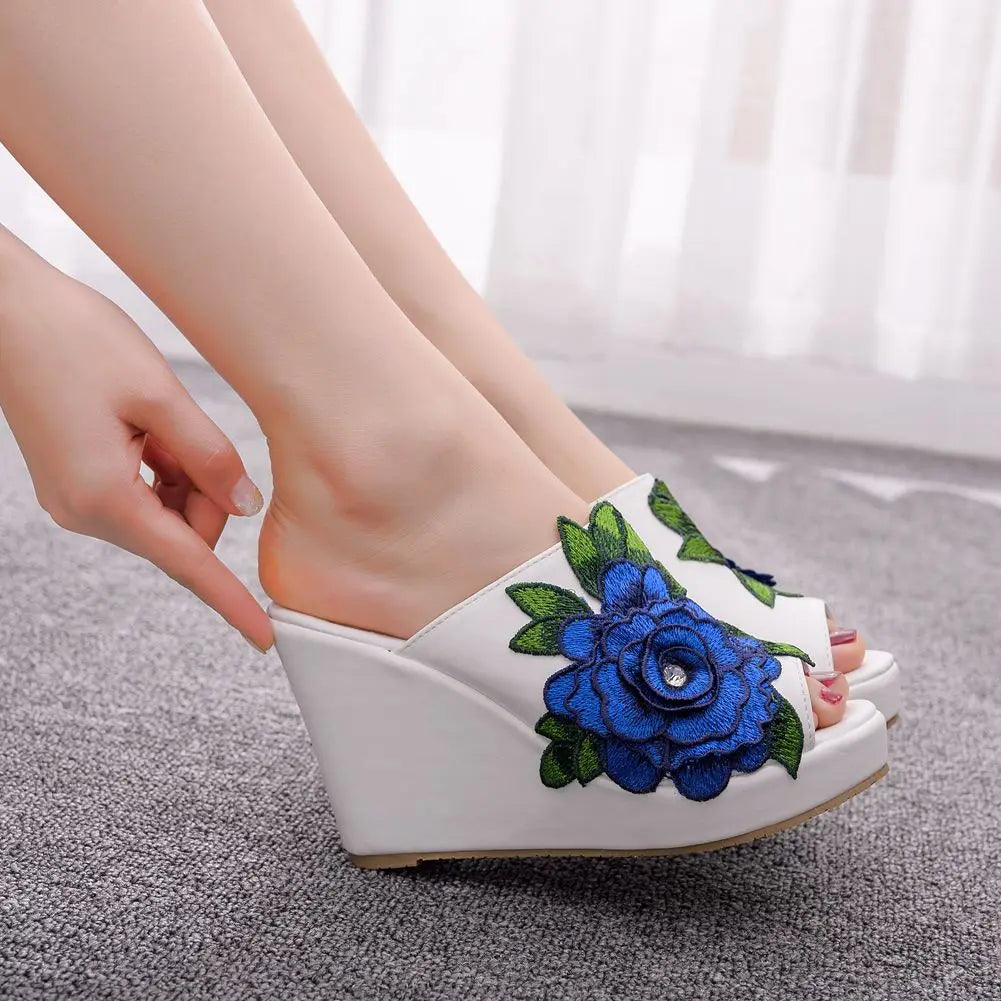 Aiertu  -  Queen Black White Peep Toe Platform Wedges Sandals Wedges High Heels Slippers Beach Sandals For Women Lace Flower Aiertu