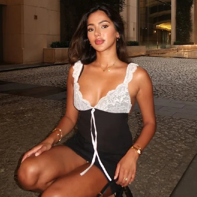 Aiertu  -  V-neck Lace Suspender Top 2026 Summer Sexy Stitching Contrasting Color Vest Top Women's Hot Girl Fashion T-shirt Pullover Aiertu