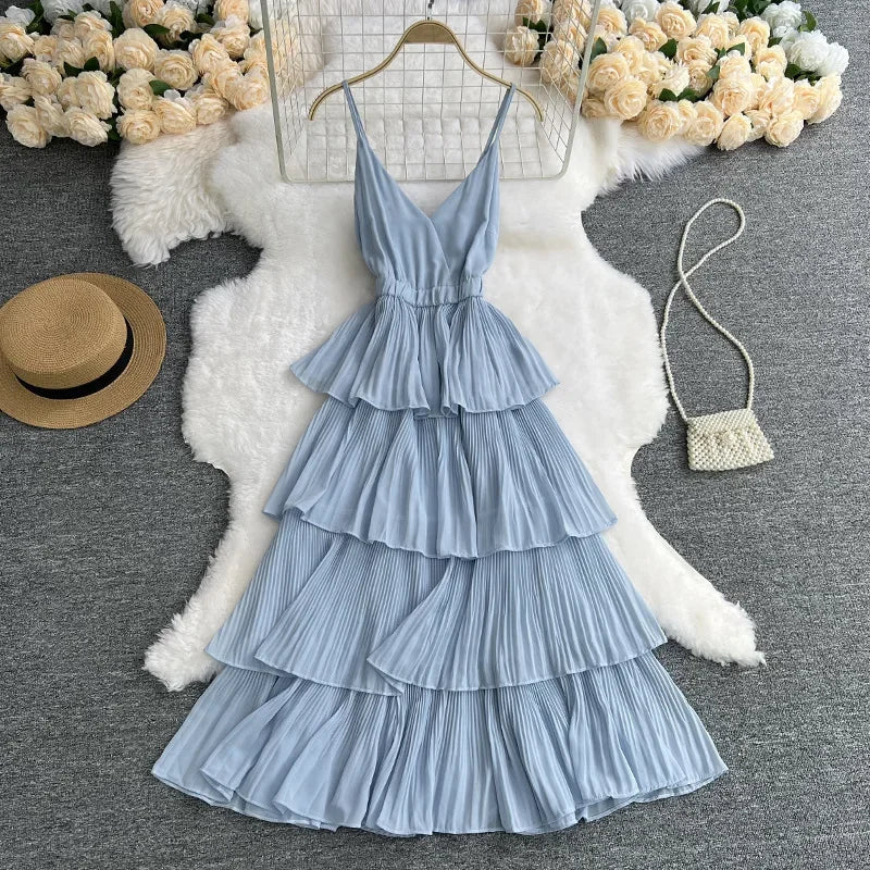 Aiertu  -  Travel Vacation Beach Dress Women's Solid Color Halter Pleated Cake Dress Aiertu