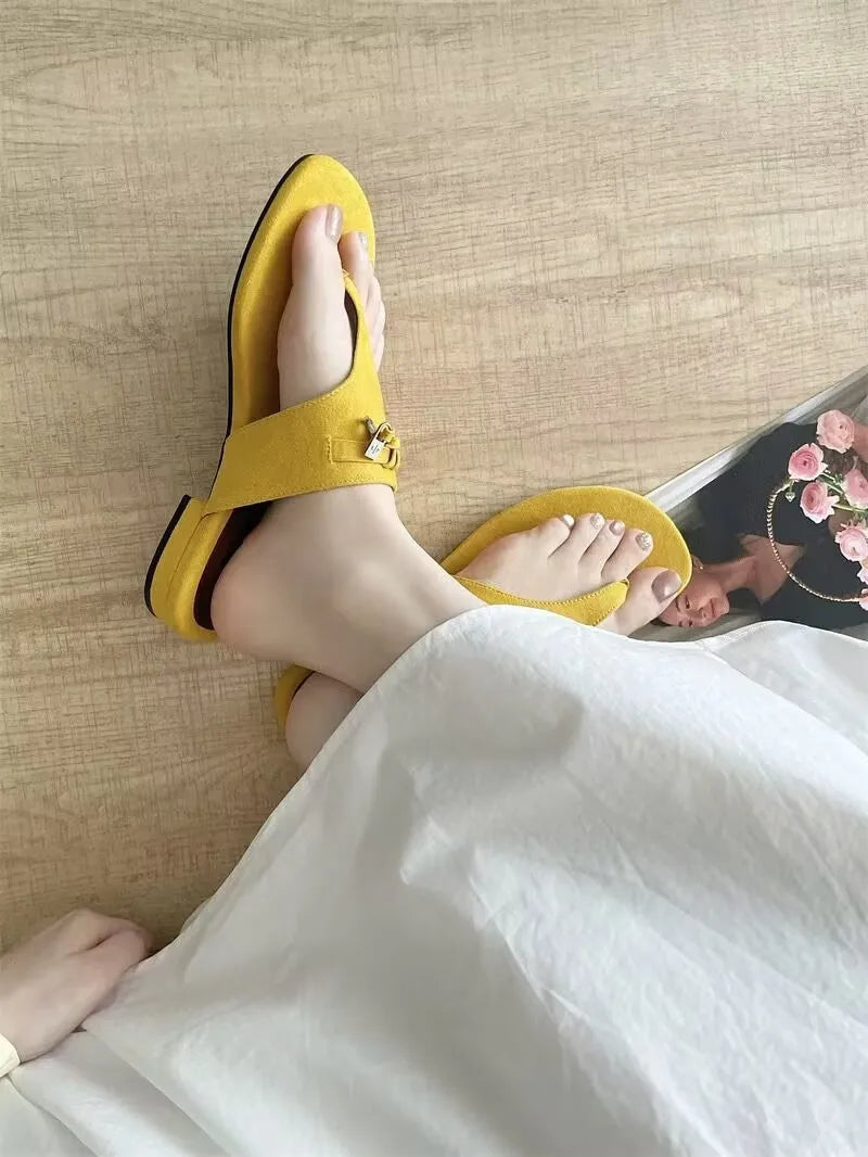Aiertu  -  Summer New Fashion Versatile Flat Toe Flip-flops Women's Outdoor Holiday Beach Shoes Casual Sandals Aiertu