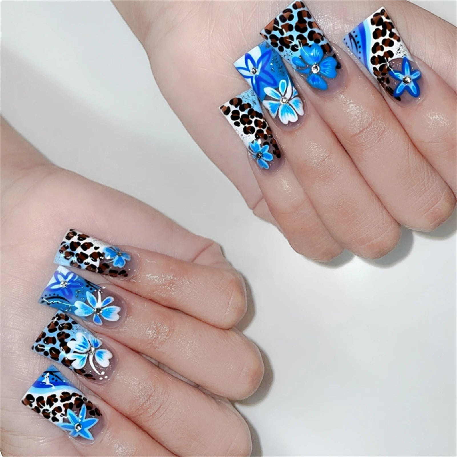 Aiertu Pink French Style Fake Nails 3D Bowknot Designs Short Square Press on Nails Sweet Korean Fashion False Nails for Women and Girls Aiertu