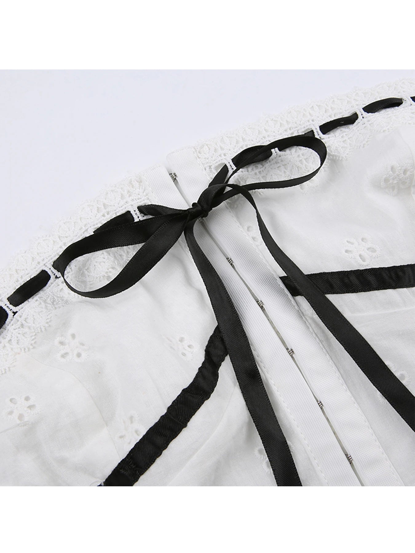 Aiertu  Sweet Bow Cropped Tube Tops Slim Lace Trim Slash Neck Sleeveless Tank Tops Women 2025 Summer Fashion Streetwear Ladies Aiertu