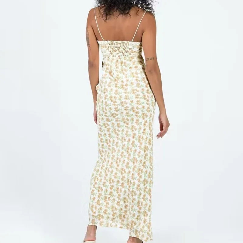 Aiertu  -  French lace stitching resort style V-neck suspender dress summer new sexy slim printed long skirt Aiertu
