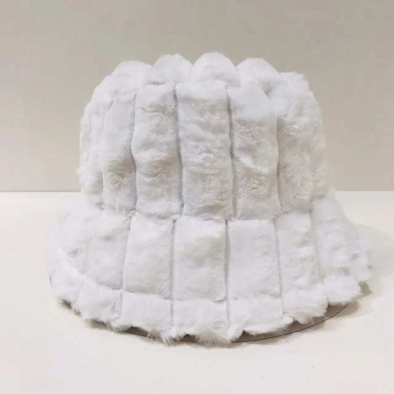 Aiertu  -  Autumn/Winter New Mixed Color Plush Lampholder Fisherman Hat Women's Korean Designer Wide Plush Bucket Hat Aiertu