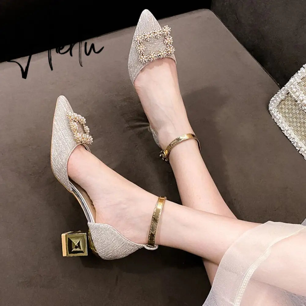 Elegant Pearl Buckle Wedding Shoes Women New Pointed Toe Thick Heels Pumps Woman Shining Crystal High Heels Shoes Aiertu