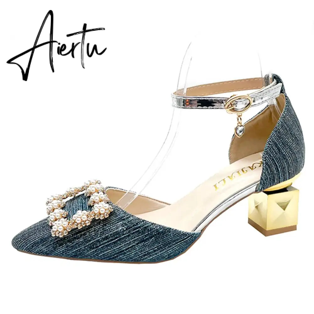 Elegant Pearl Buckle Wedding Shoes Women New Pointed Toe Thick Heels Pumps Woman Shining Crystal High Heels Shoes Aiertu