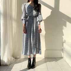Aiertu - Pleated Dress With Padded Waist Aiertu