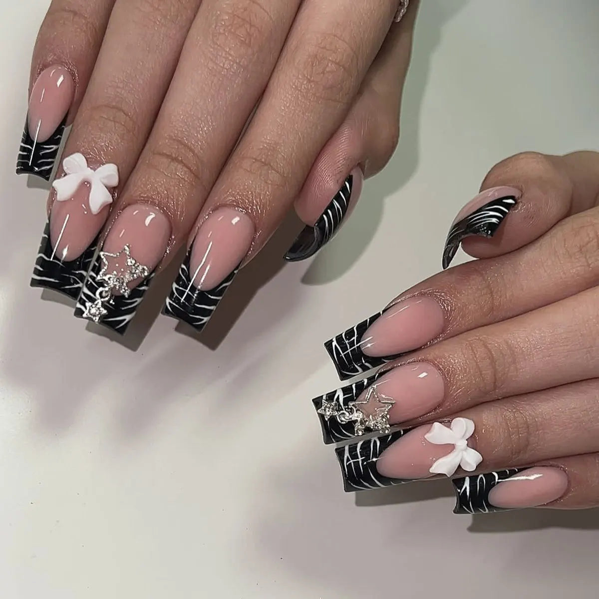 Aiertu Pink French Style Fake Nails 3D Bowknot Designs Short Square Press on Nails Sweet Korean Fashion False Nails for Women and Girls Aiertu
