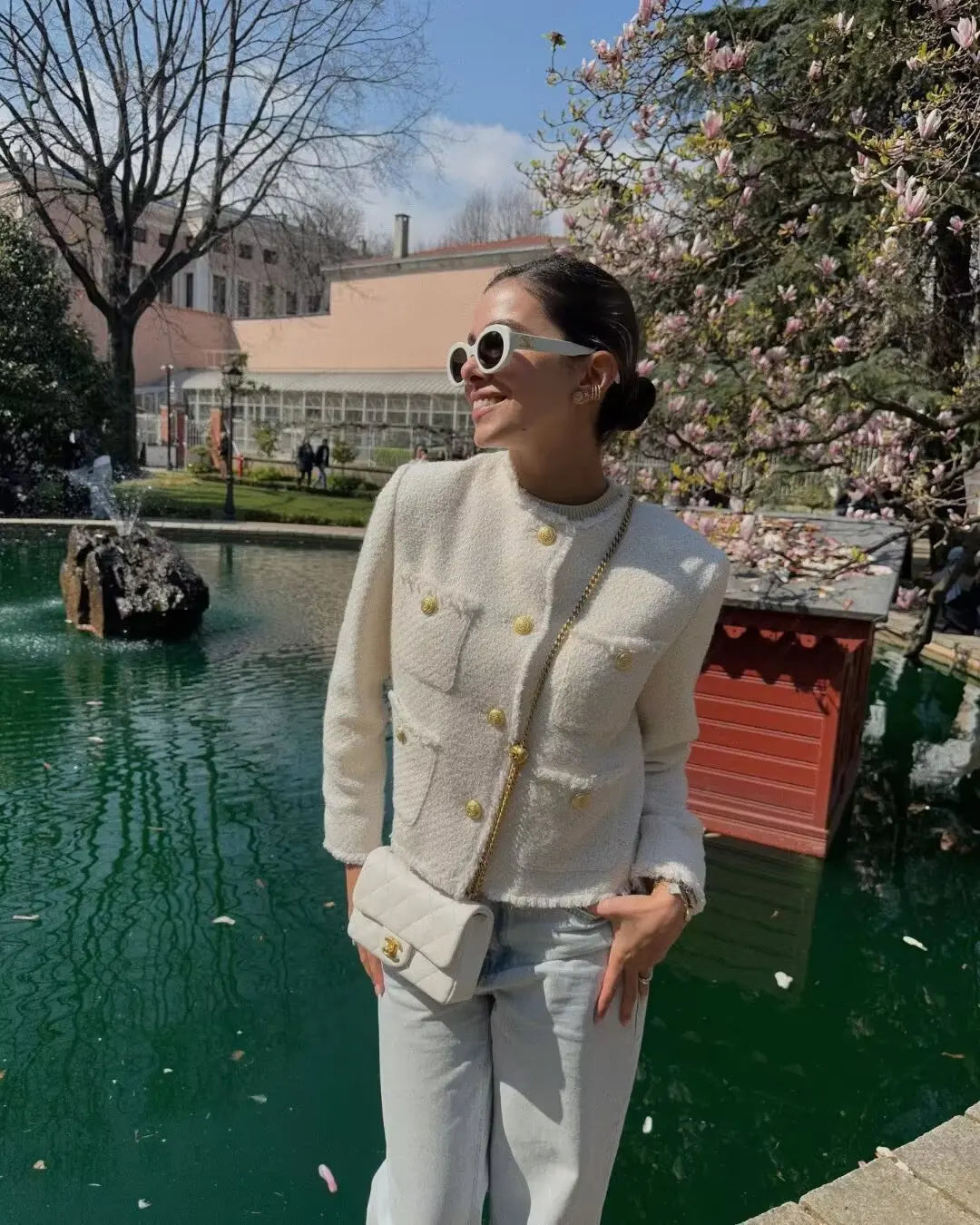 Aiertu  -  French high-end gold single-breasted small fragrant style jacket for women, spring and autumn fashion, versatile bright silk tex Aiertu