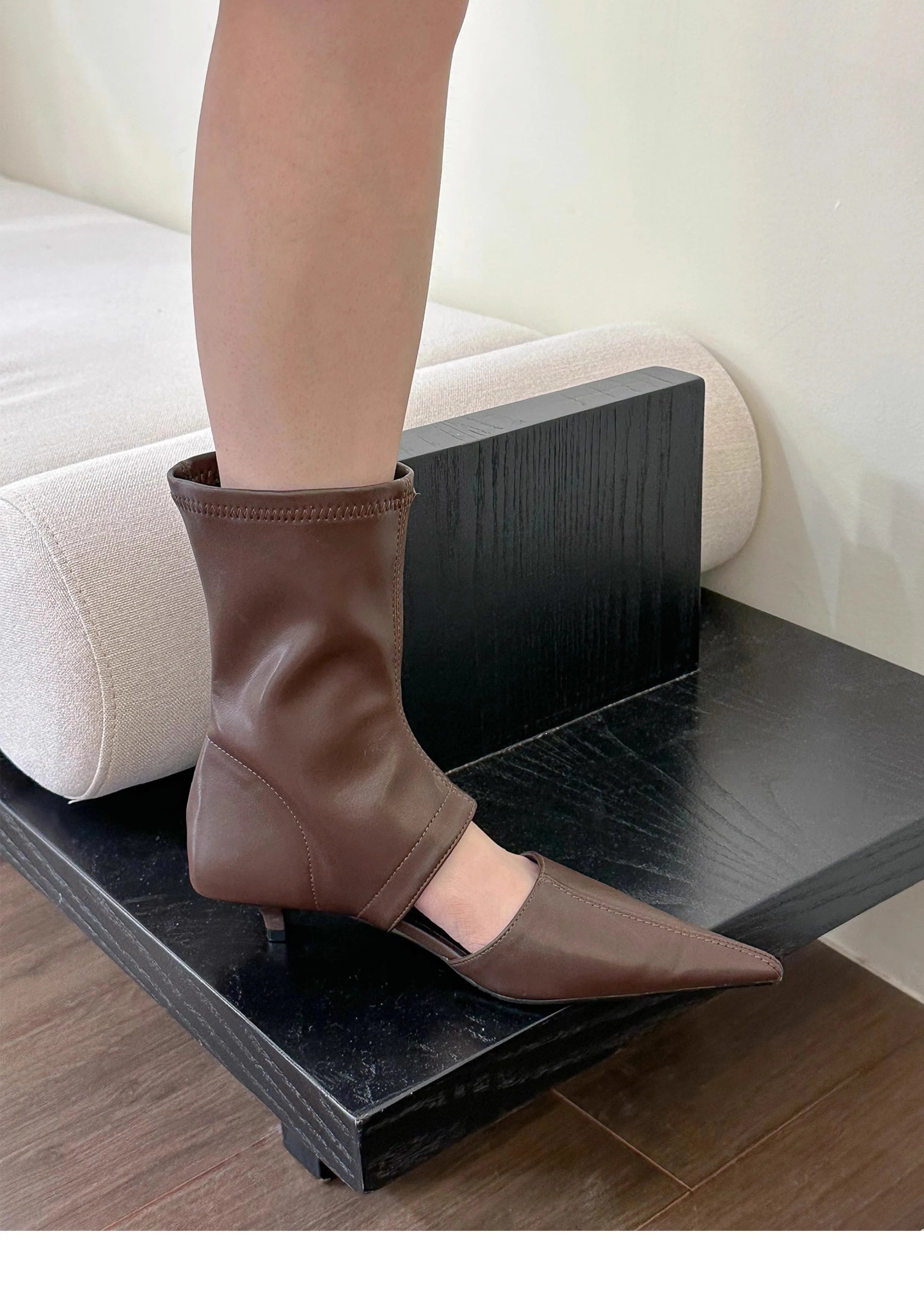 Aiertu  -  Autumn Fashion New Sexy Banquet Wear Comfortable All-inclusive Solid Color Pointed Sandals Low Heels Zapatos Mujer Aiertu