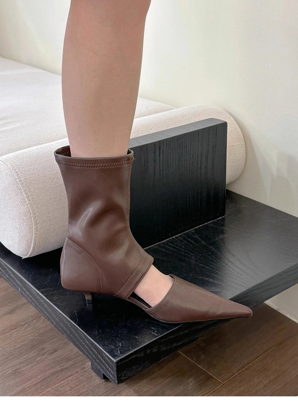 Aiertu  -  Autumn Fashion New Sexy Banquet Wear Comfortable All-inclusive Solid Color Pointed Sandals Low Heels Zapatos Mujer Aiertu
