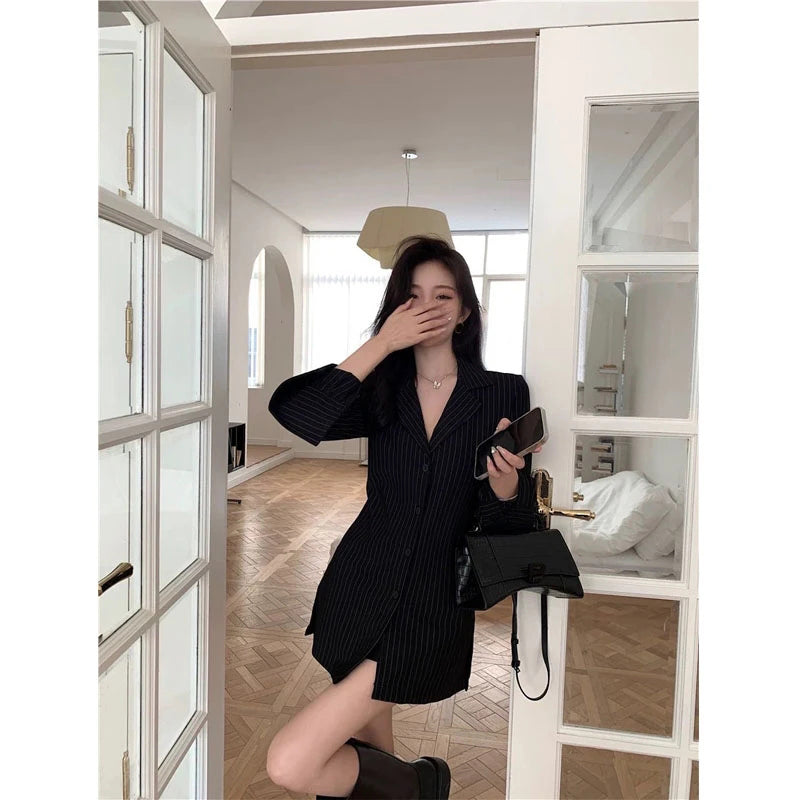 Aiertu Black Striped Blouses Women Korean Sexy V-Neck Slim Shirts Office Lady Fashion Elegant Long Sleeve Tunics Casual Tops New Aiertu