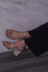 Aiertu  Original - Embellished Ankle Strap Mid Heels Aiertu