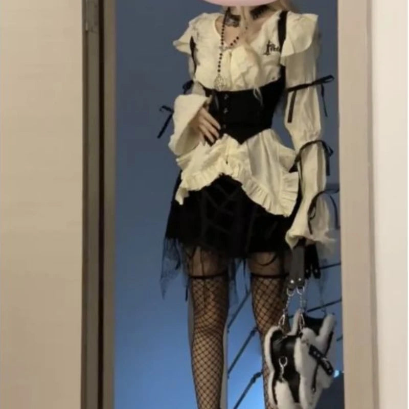 Aiertu  -  Fashion Popular Puff Sleeve Women Blouse Sweet Harajuku Japan Patchwork Lace Women Blouse Slim Waist Y2k Aesthetic 2000s Vests Aiertu