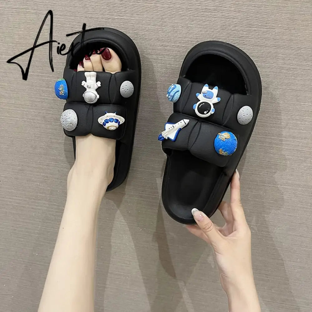 Fashion Design Cartoon Astronaut Women's Slippers Men's  New Summer Beach Slide Flip Flops Indoor Bathroom Non-slip Shoes Aiertu