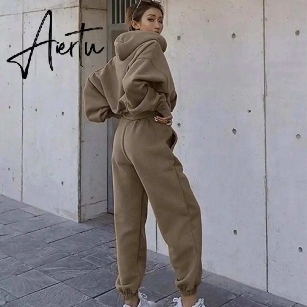 Fashion Spring and Autumn New Big Pocket Solid Color Drawstring Cap Corset Casual Two-piece Sweater Set Aiertu