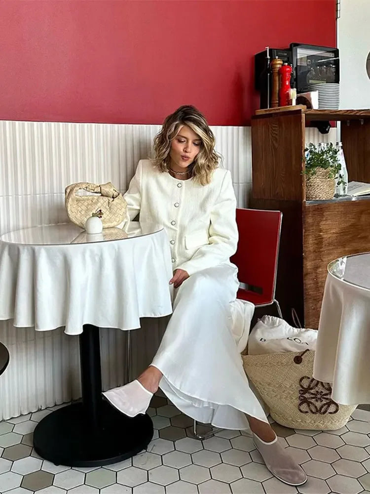 Aiertu  -  Elegant Round Neck Single Breasted Fashion Long Sleeved Jacket Women Solid Casual Small Outerwear 2026 Autumn New Ladies Coat Aiertu