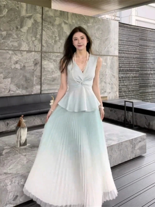 Aiertu  -  High-end temperament elegant set women spring summer V-neck sleeveless top pleated half body long skirt two-piece set Aiertu