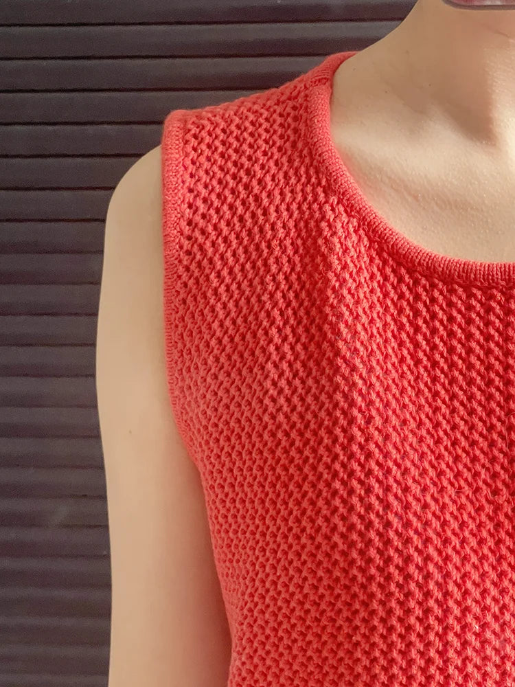 Aiertu  -  Knitted Tank Top in Red Sleeveless Round Neck Crochet Vintage Vest Ruffle Edging Tops 2024 New in Summer Woman Clothing Aiertu