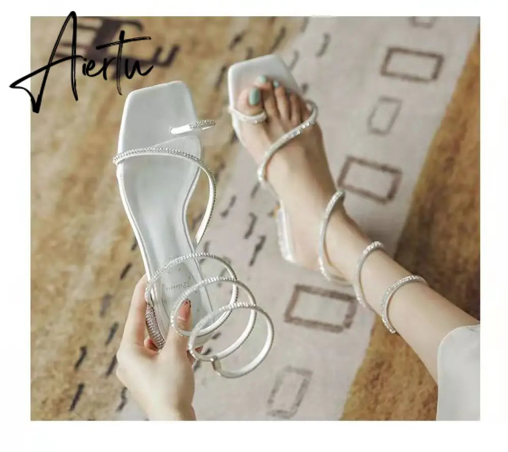 Summer New Women's Sandals Fashion Luxury Rhinestone Butterfly Snake Surround Chunky Heel Banquet Shoes Aiertu