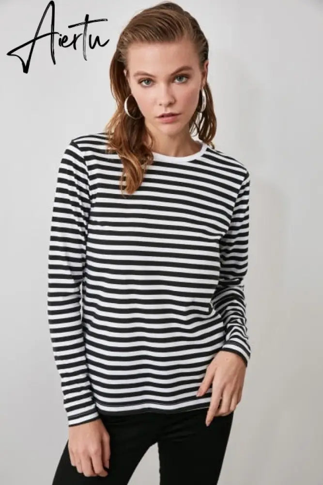 Trendyol Long Sleeve Cycling Neck Basic Knitted T-Shirt TWOAW21TS0098 футболка топ футболка женский tops футболки топ женский топы Aiertu