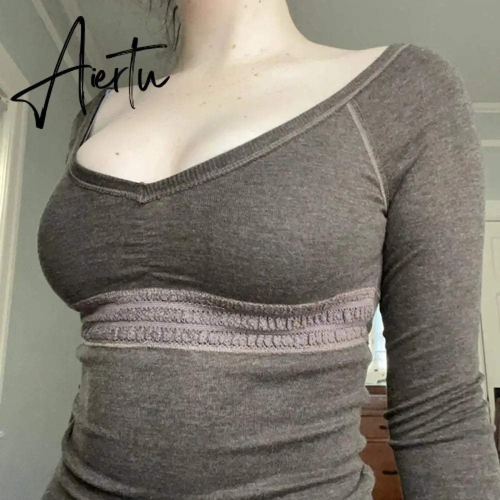 Vintage Cottage Grunge T-shirt Women Long Sleeve V-neck Crochet Lace Trim Milkmaid Tees Y2K Aesthetic Retro Slim Fit Crop Tops Aiertu